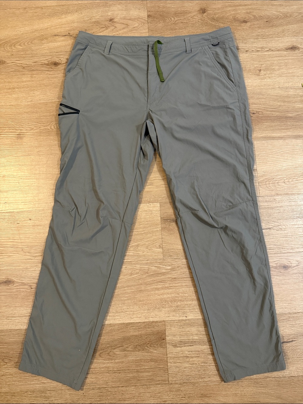 REI Men’s Khaki Adventure Nylon Hiking Cargo Pants 42 x 34